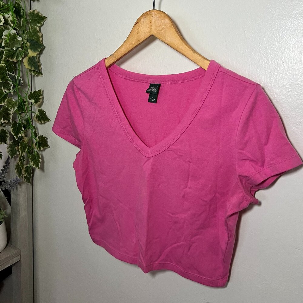 Wild Fable Pink V Neck Cropped Tee Size M